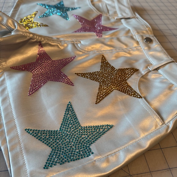 Out of This World Shorts - Picture 6 of 6